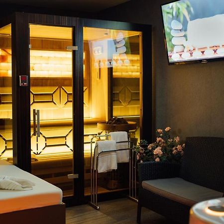 Hotel Wellness Relax - Luxusni Prag Exterior foto