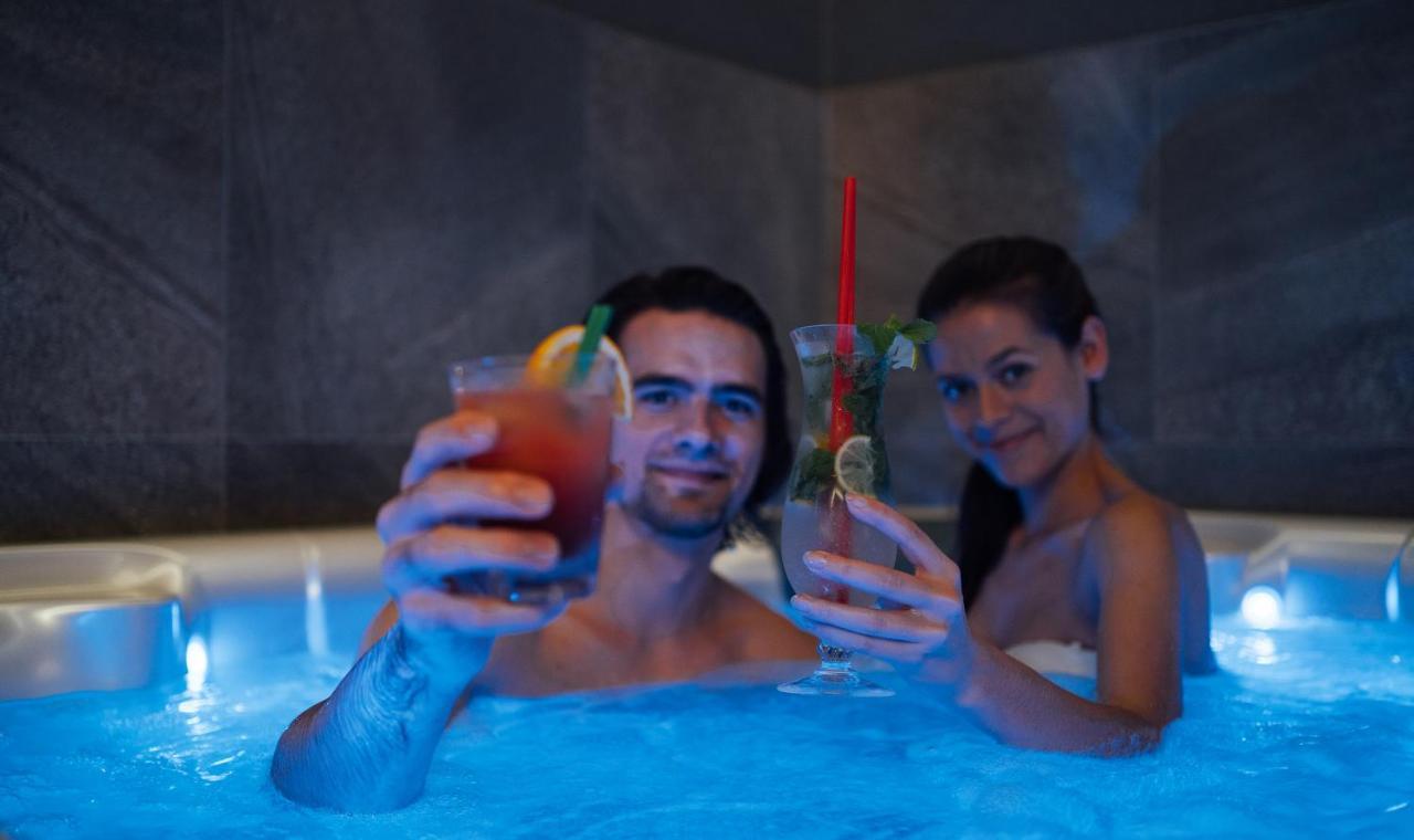Hotel Wellness Relax - Luxusni Prag Exterior foto