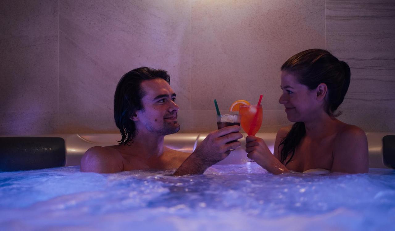 Hotel Wellness Relax - Luxusni Prag Exterior foto